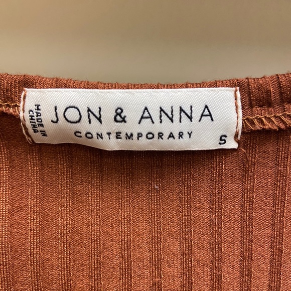 Crop top - Picture 4 of 4